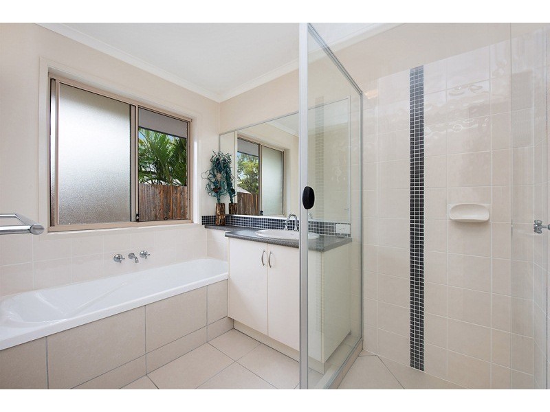 28 King Orchid Drive, Little Mountain QLD 4551