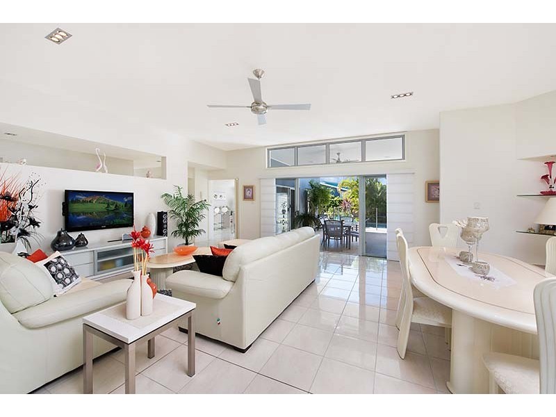 24 Artunga Place, Pelican Waters QLD 4551