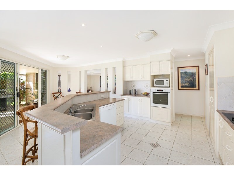 17 Bongaree Drive, Pelican Waters QLD 4551