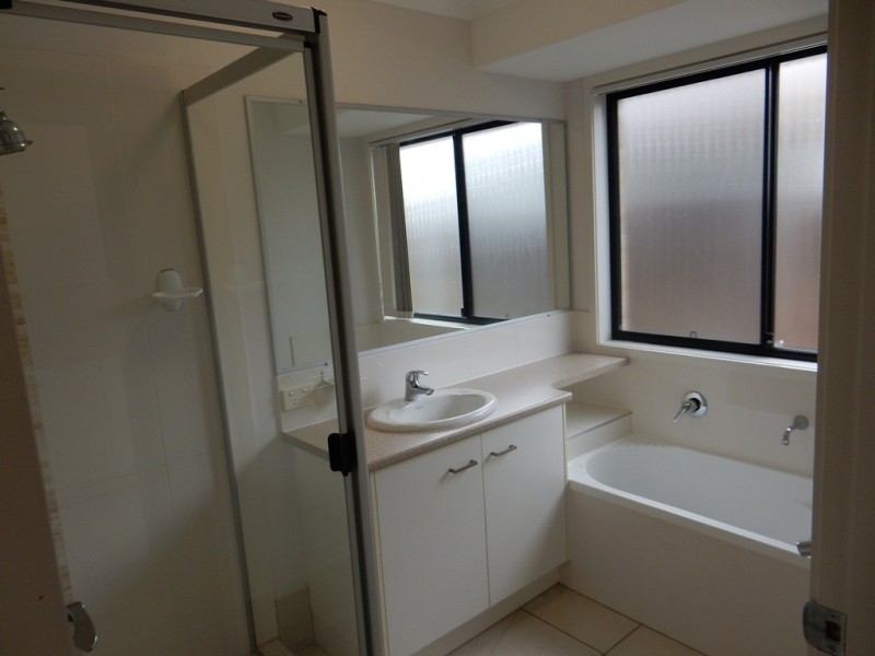 70 Rawson Street, Caloundra West QLD 4551