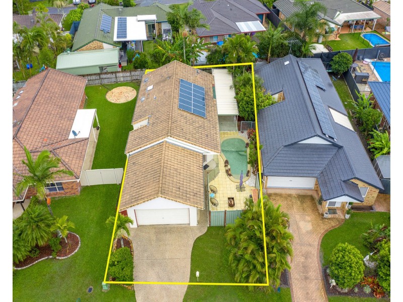 8 Bellevue Drive, Little Mountain QLD 4551