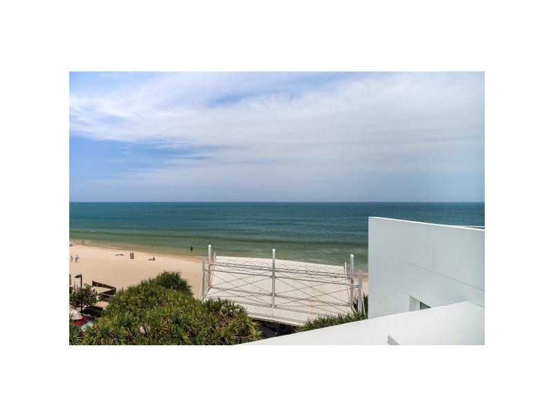 Unit 12 ‘Rolling Surf Resort’, 8 Levuka Avenue, Kings Beach QLD 4551