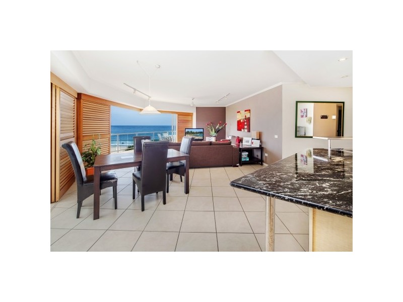 Unit 12 ‘Rolling Surf Resort’, 8 Levuka Avenue, Kings Beach QLD 4551