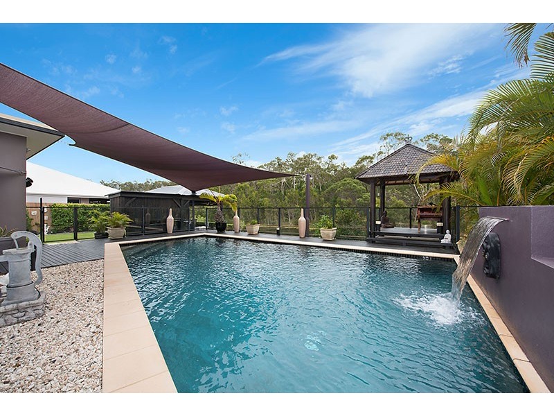 8 Campbellville Circuit, Pelican Waters QLD 4551