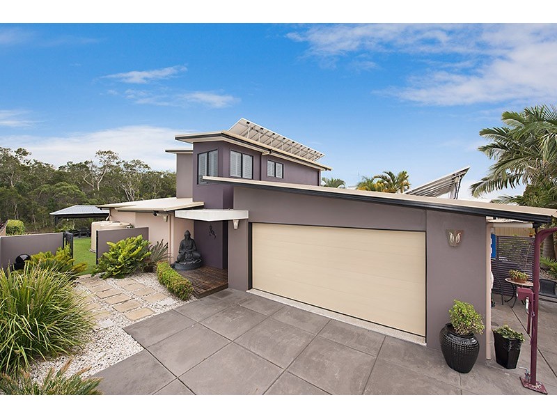 8 Campbellville Circuit, Pelican Waters QLD 4551