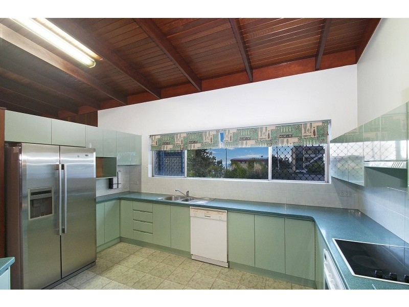 42 Edmund Street, Moffat Beach QLD 4551