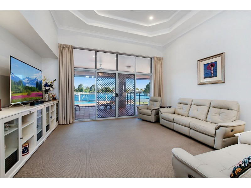 15 Tripcony Court, Pelican Waters QLD 4551