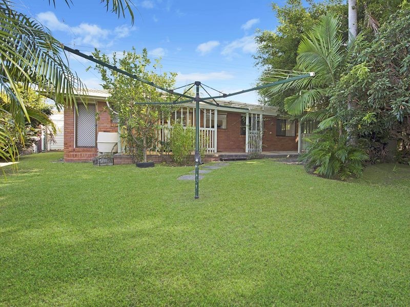 5 Trundle Street, Dicky Beach QLD 4551