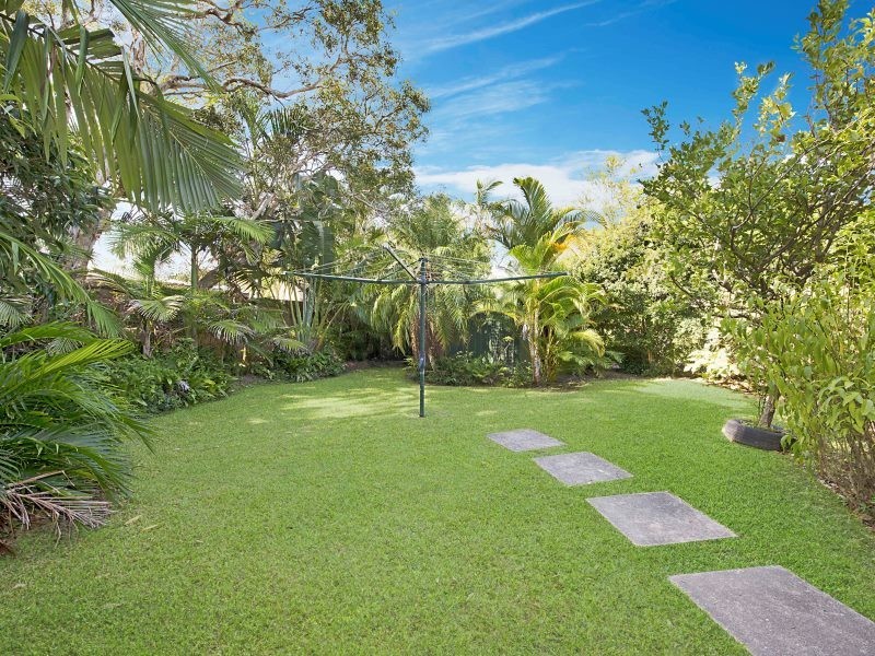 5 Trundle Street, Dicky Beach QLD 4551