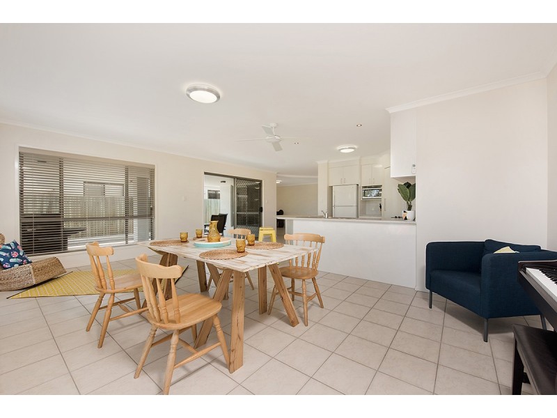 6 Dunbrody Street, Caloundra West QLD 4551