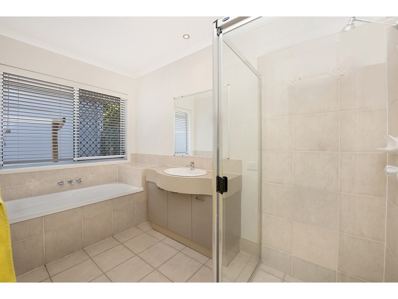 6 Dunbrody Street, Caloundra West QLD 4551