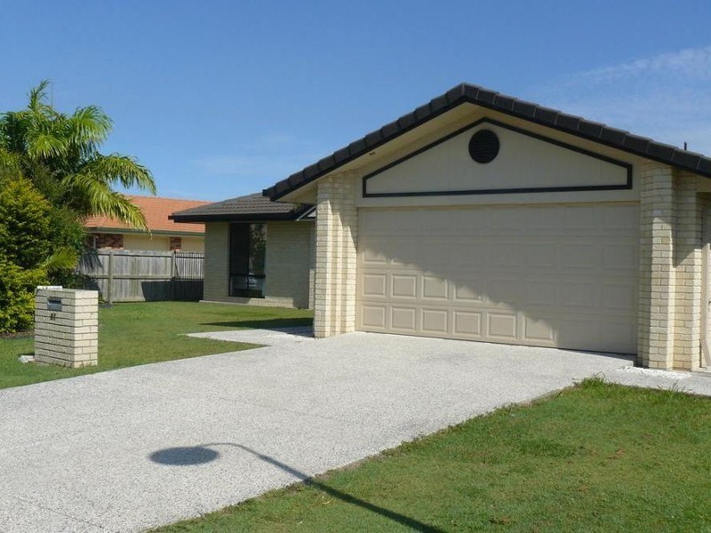 67 O’Reilly Drive, Caloundra West QLD 4551