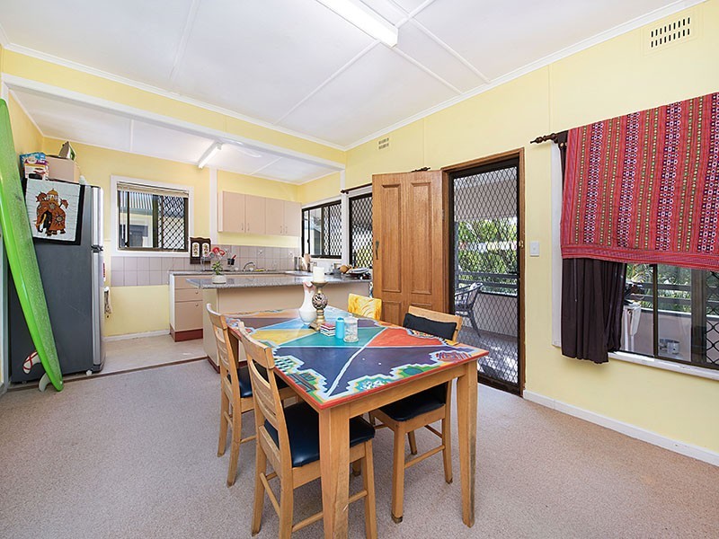 36 Roderick Street, Moffat Beach QLD 4551