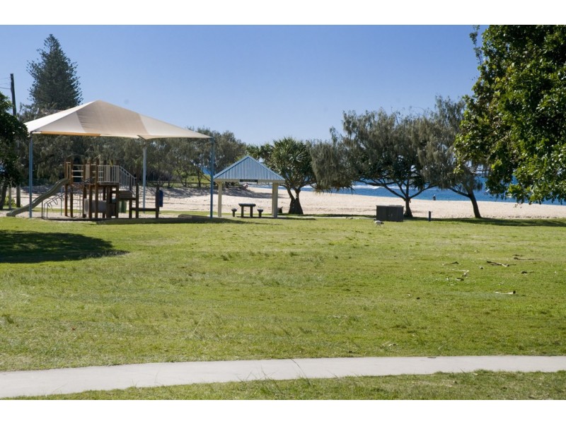 36 Roderick Street, Moffat Beach QLD 4551