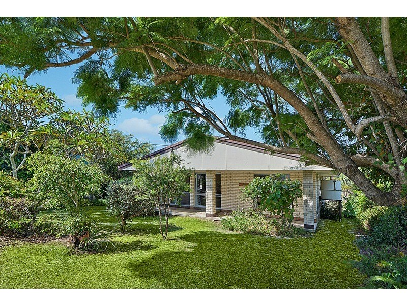 11 Third Avenue, Caloundra QLD 4551
