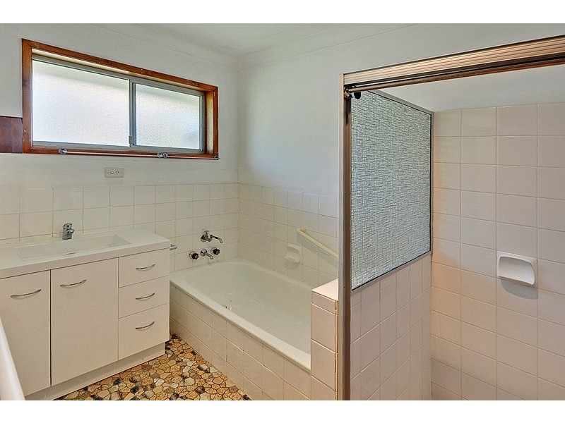 11 Third Avenue, Caloundra QLD 4551