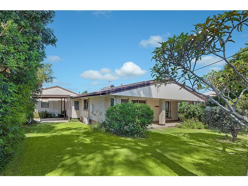 11 Third Avenue, Caloundra QLD 4551