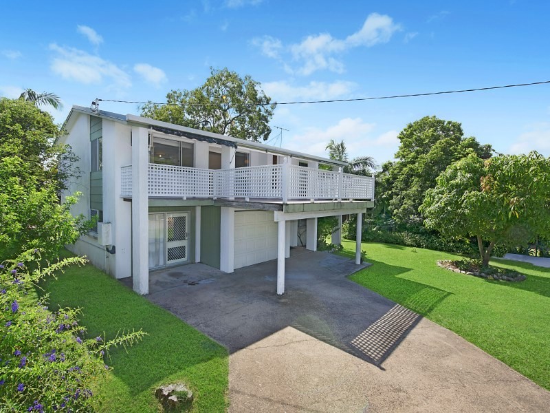 3 Bray Street, Dicky Beach QLD 4551