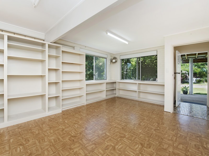 3 Bray Street, Dicky Beach QLD 4551