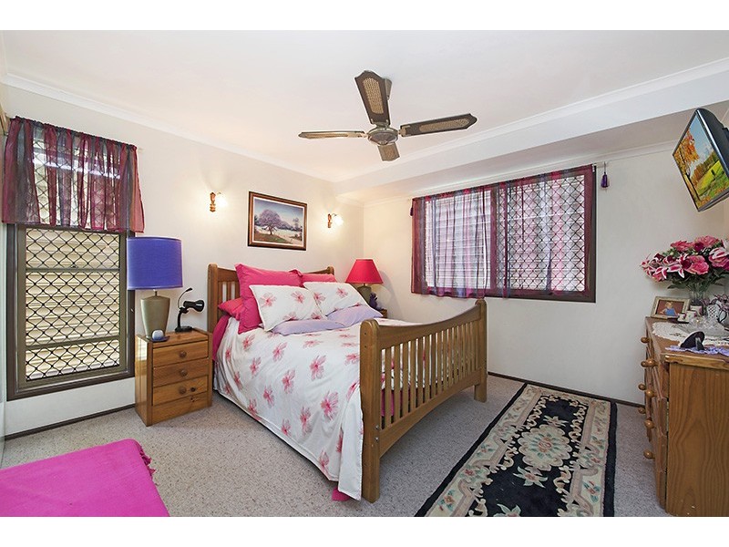 Unit 1/2 Bakali Court, Warana QLD 4575