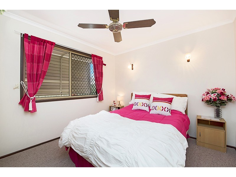 Unit 1/2 Bakali Court, Warana QLD 4575