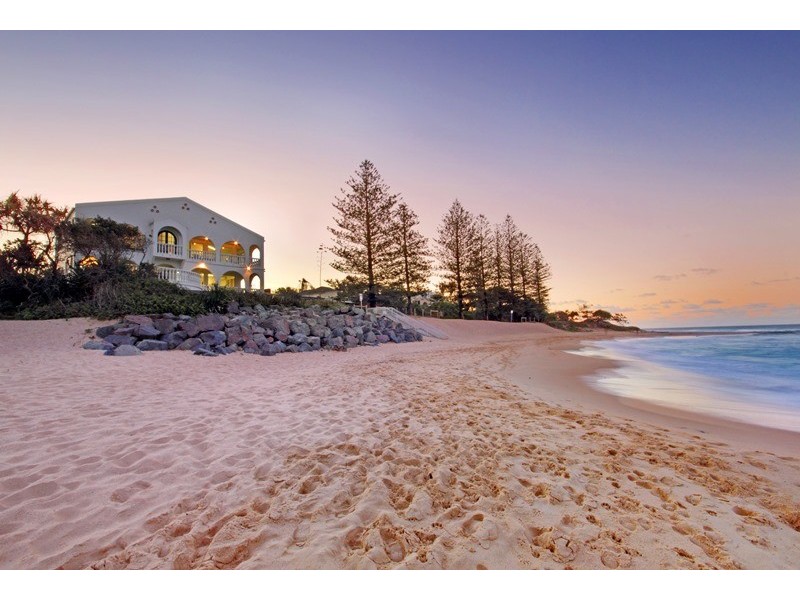 2 Cooroora Street, Dicky Beach QLD 4551