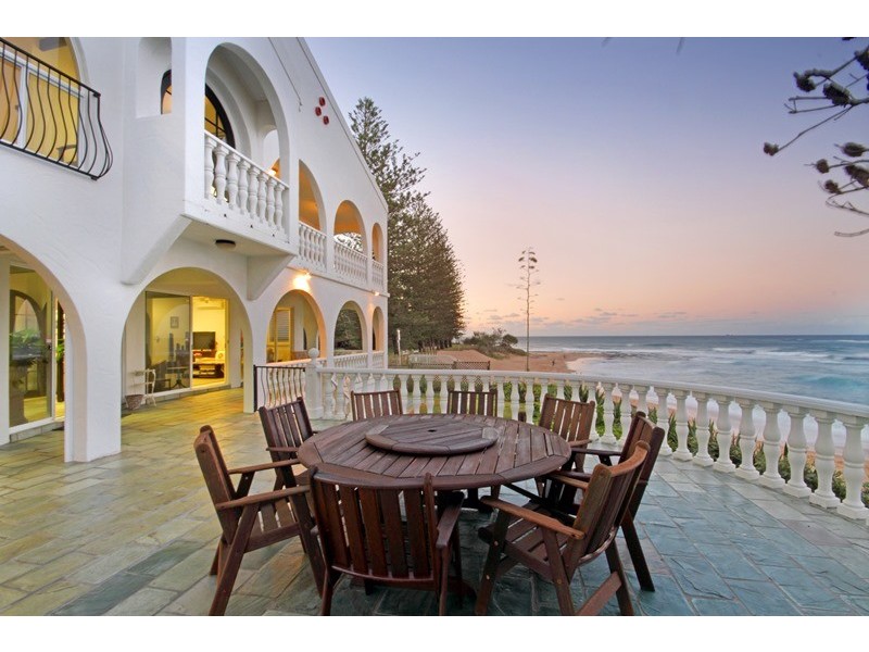 2 Cooroora Street, Dicky Beach QLD 4551