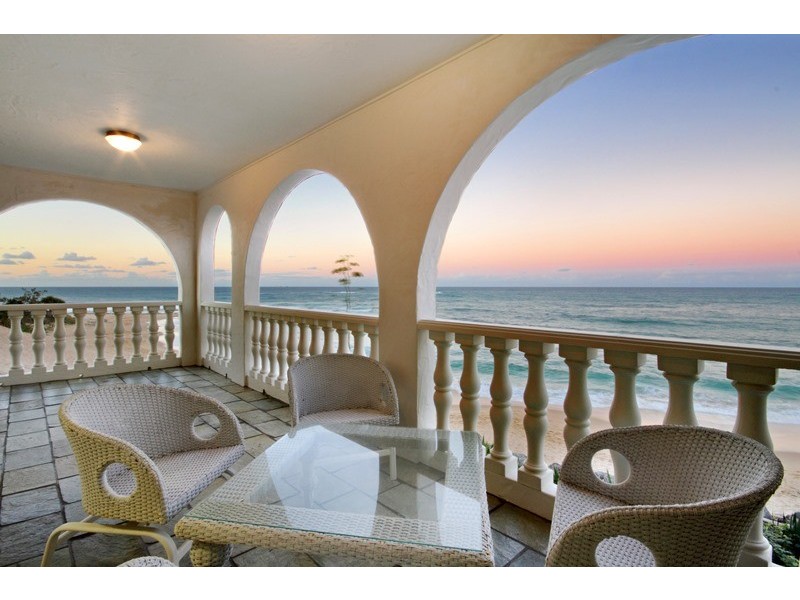 2 Cooroora Street, Dicky Beach QLD 4551