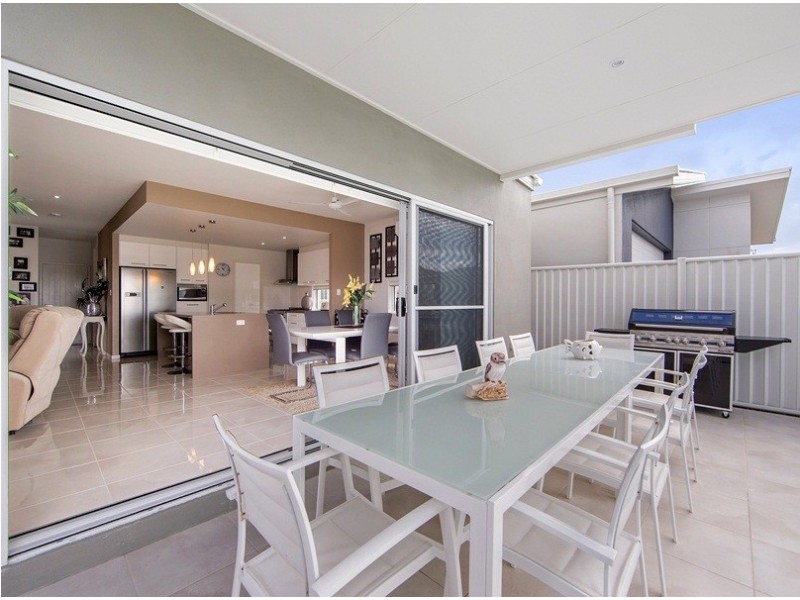 7 Swivel Court, Birtinya QLD 4575