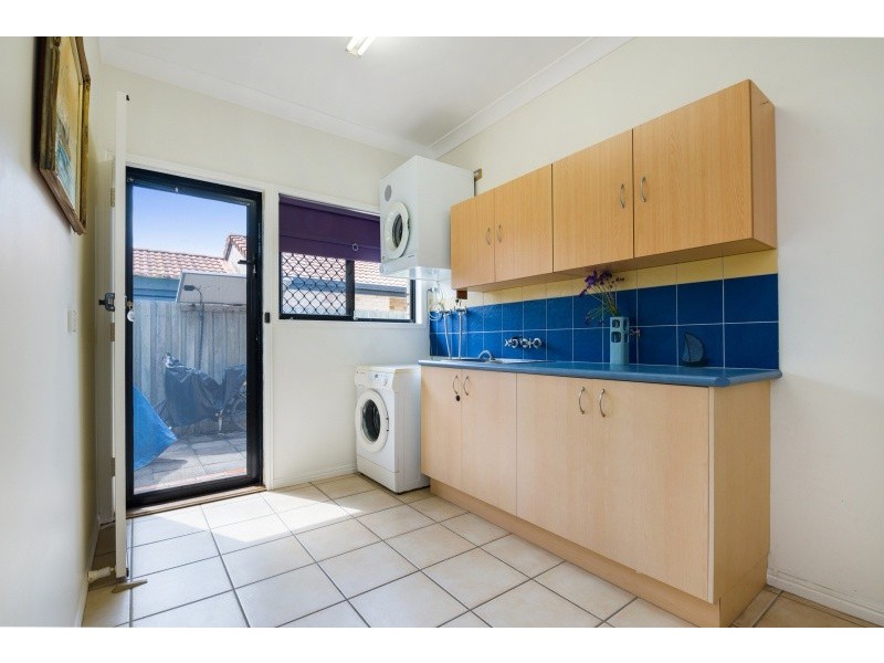 11 Kinross Court, Caloundra West QLD 4551