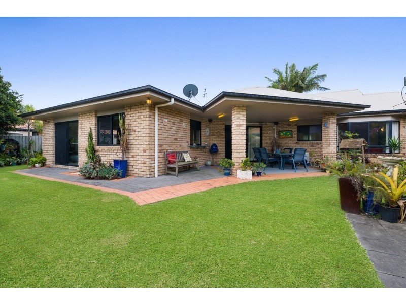 11 Kinross Court, Caloundra West QLD 4551