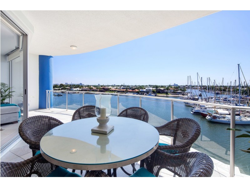 Unit 408 ‘Bluewater Point’ 13 Nicklin Way, Minyama QLD 4575