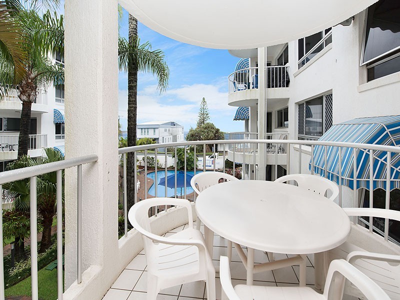 Unit 9 ‘Resort Estoril’ 38 McIlwraith Street, Moffat Beach QLD 4551