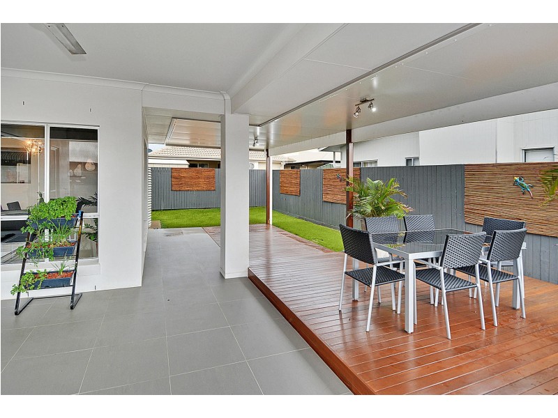 9 Cumberland Cresent, Meridan Plains QLD 4551