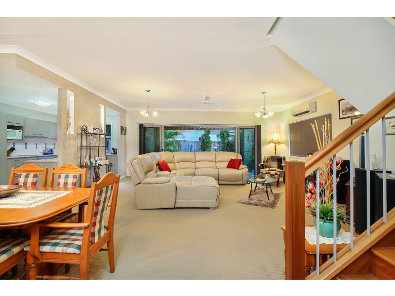 14 Cuba Court, Kawana Island QLD 4575