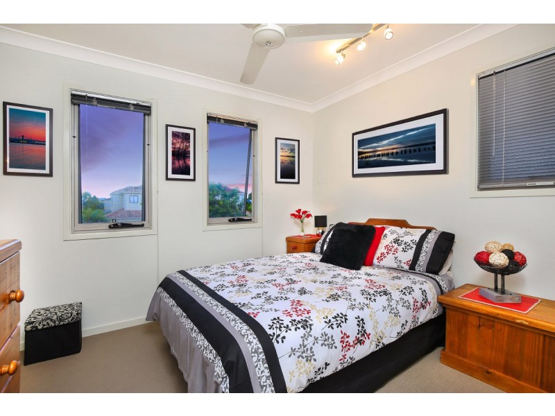 14 Cuba Court, Kawana Island QLD 4575