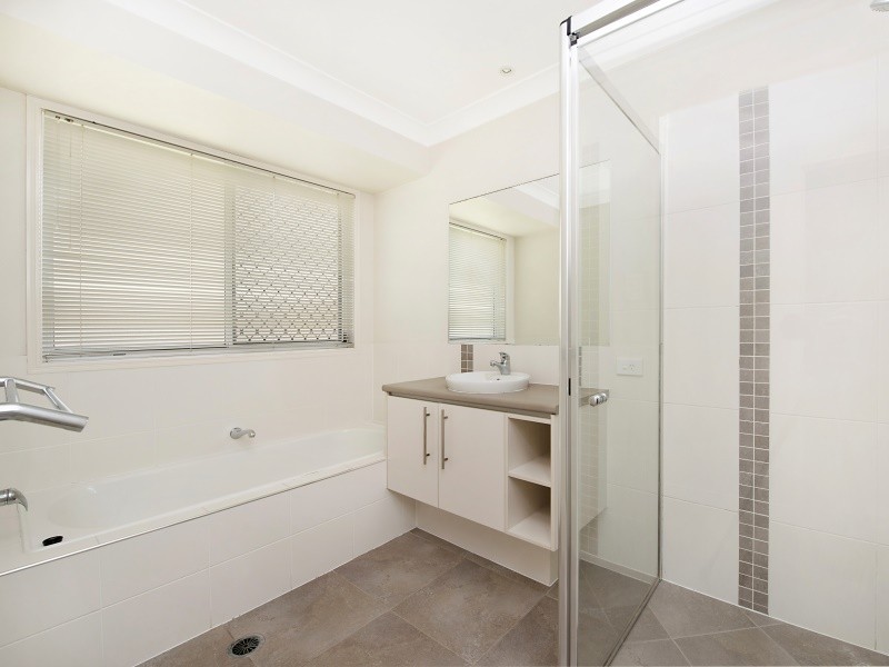 28 Tuckeroo Drive, Meridan Plains QLD 4551