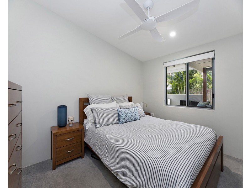 68 Lapoinya Crescent, Warana QLD 4575