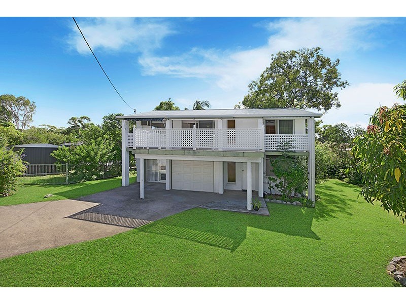 3 Bray Street, Dicky Beach QLD 4551