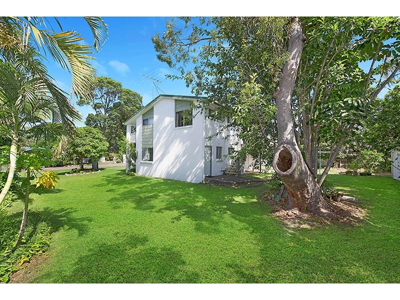 3 Bray Street, Dicky Beach QLD 4551