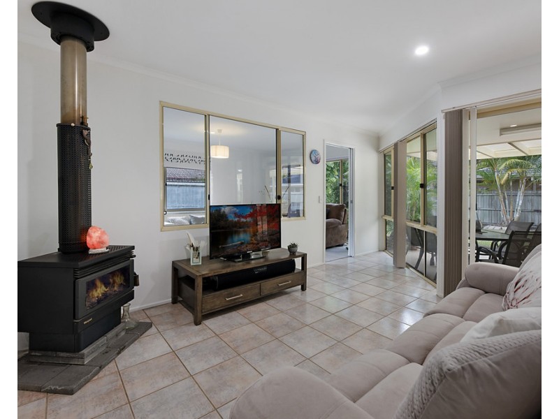 2 Pinanga Place, Little Mountain QLD 4551