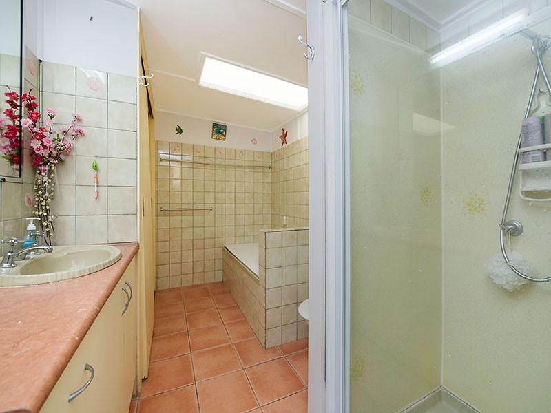 137 Landsborough Parade, Golden Beach QLD 4551