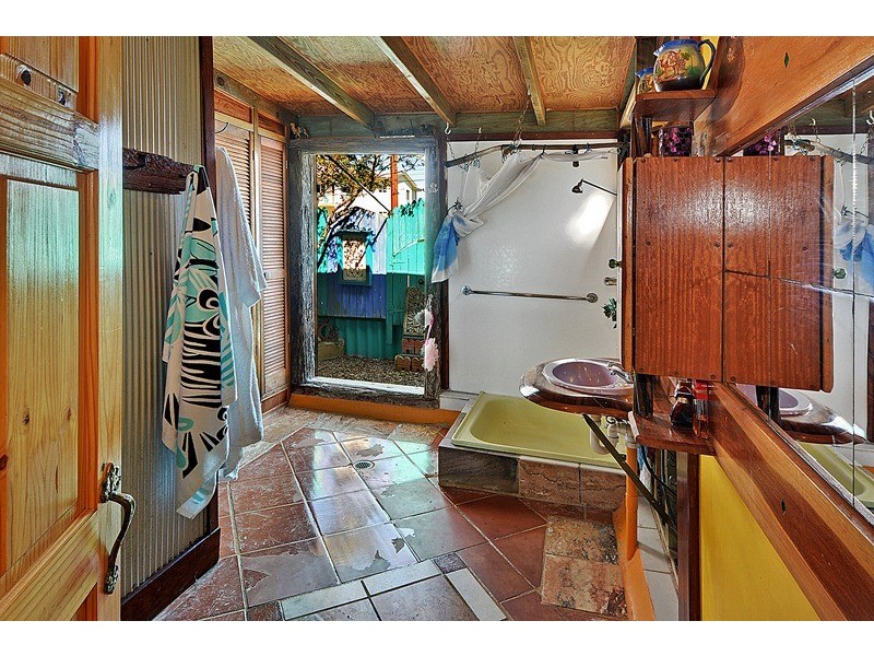 30 Esplanade, Golden Beach QLD 4551