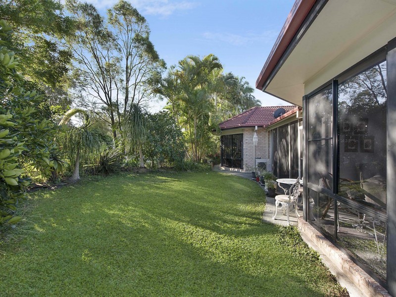 6 Earls Court, Little Mountain QLD 4551