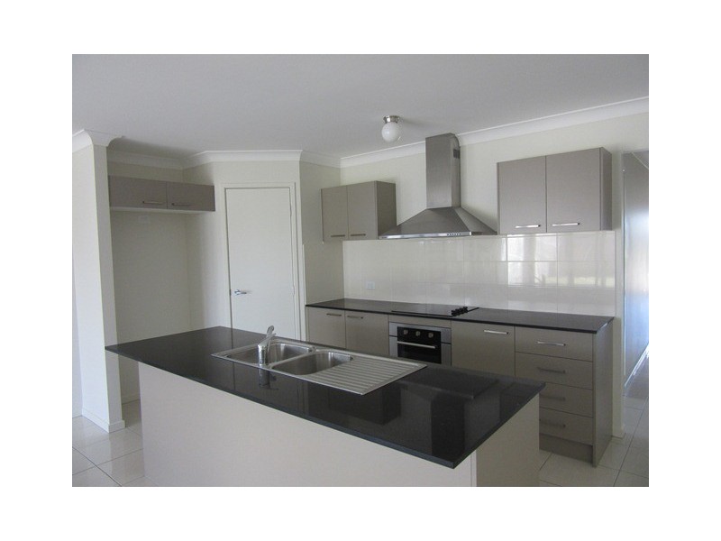 1 Amber Drive, Caloundra West QLD 4551