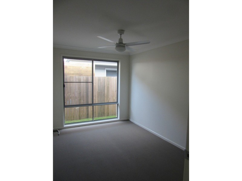 1 Amber Drive, Caloundra West QLD 4551