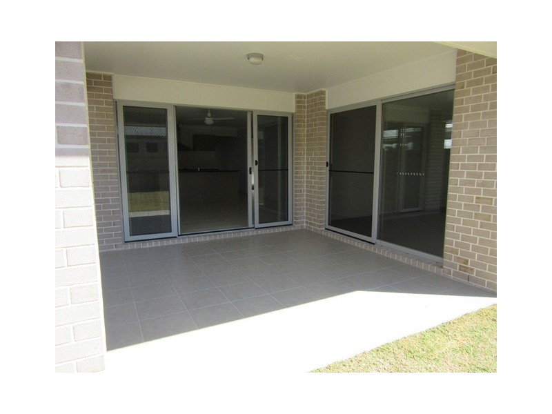 1 Amber Drive, Caloundra West QLD 4551