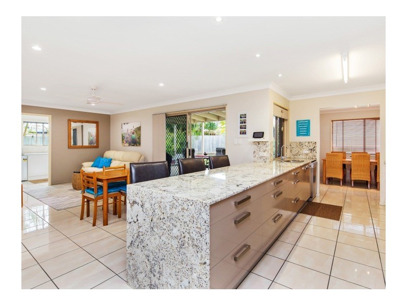 9 Chine Place, Wurtulla QLD 4575