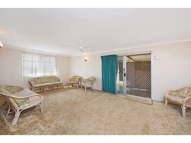 Unit 2 ‘Abb-Dale Court’, 12 Bombala Terrace, Caloundra QLD 4551