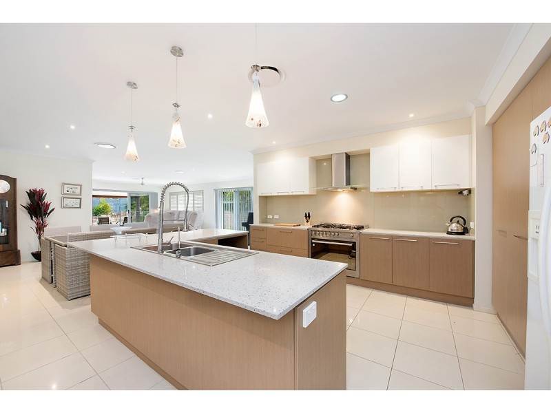 37 Turnbury Street, Little Mountain QLD 4551